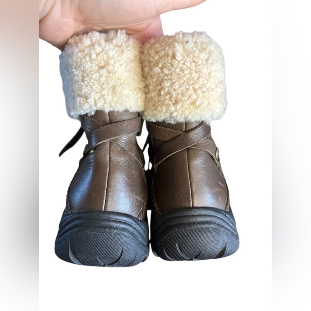 UGG Australia  Brown Fur-Lined ankle Boots size 6 preloved like new - Picture 6 of 10